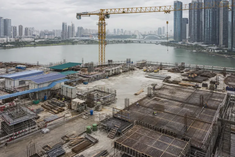 Green Light for a Mega-build: Marina Bay Sands IR2 Construction Contract 2026 and What It Signals for Singapore