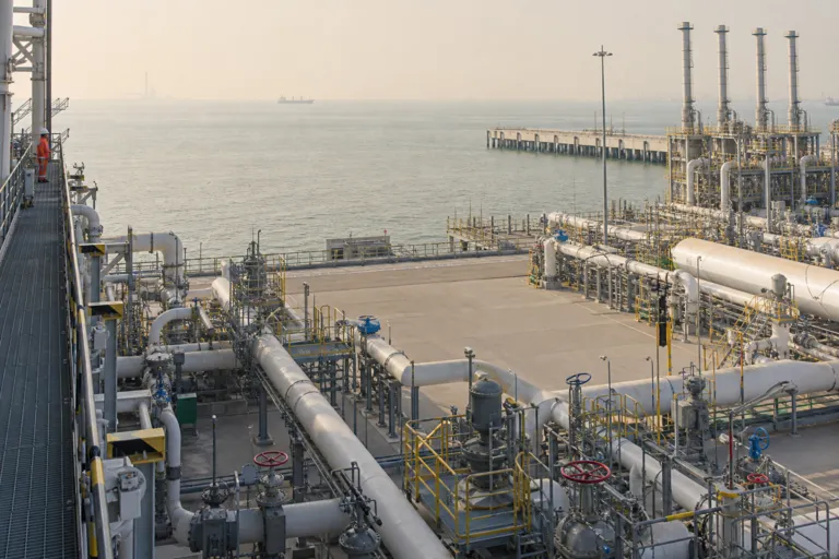 When Hormuz Closed: Singapore’s Calm Energy Playbook for 2026 LNG Shock — Singapore Energy Security Hormuz LNG 2026